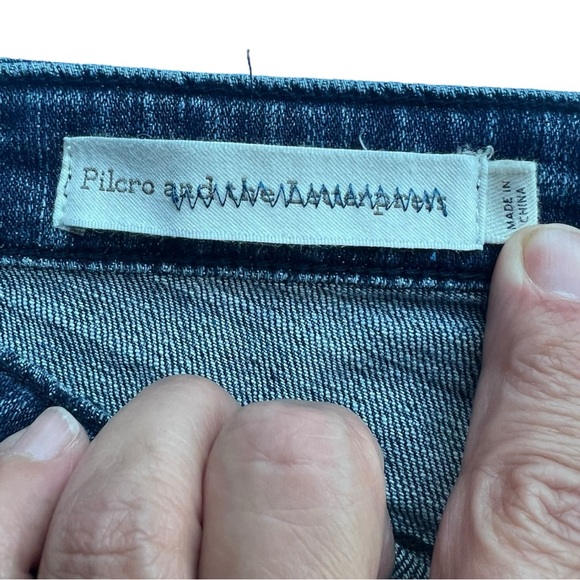 Anthropologie Pilcro and The Letterpress Embroidered Jean Shorts Size 27 - Picture 8 of 9